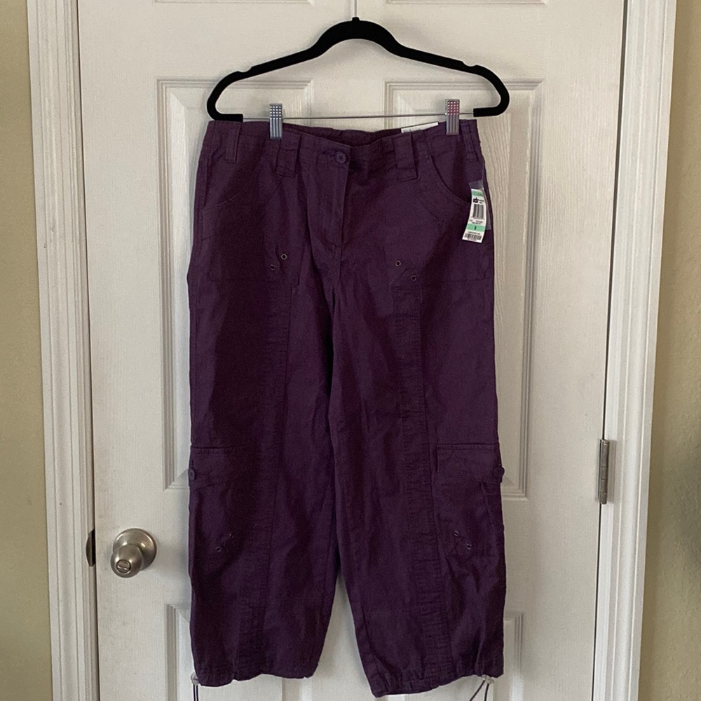 Style&Co NWT Capri size 8